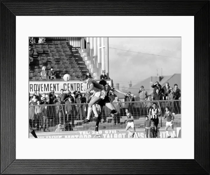Framed Print : Oldham 3 v. Newcastle United 1. Division 2 Football October 1981 MF04-13-037 Framed Print : Oldham 3 v. Newcastle United 1. Division 2 Football October 1981 MF04-13-037