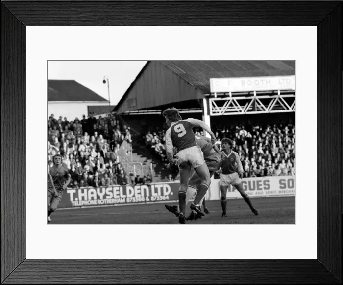 Framed Print : Rotherham United 6 v. Chelsea 0. Division 2 Football October 1981 MF04-14-004 Framed Print : Rotherham United 6 v. Chelsea 0. Division 2 Football October 1981 MF04-14-004