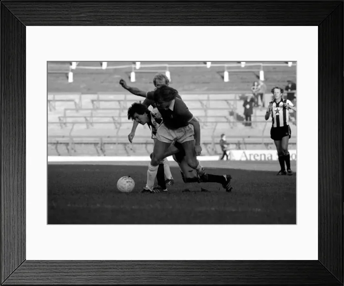 Framed Print : Oldham 3 v. Newcastle United 1. Division 2 Football October 1981 MF04-13-062 Framed Print : Oldham 3 v. Newcastle United 1. Division 2 Football October 1981 MF04-13-062