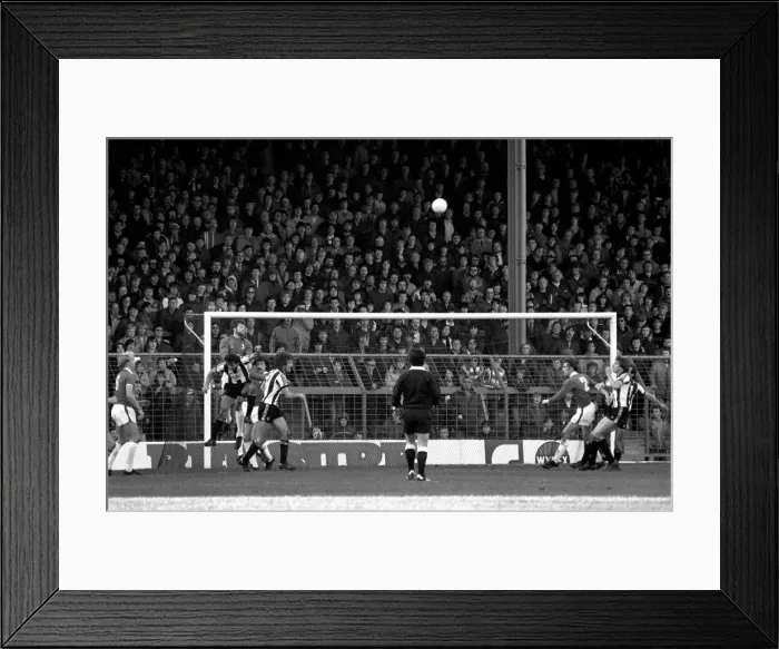 Framed Print : Oldham 3 v. Newcastle United 1. Division 2 Football October 1981 MF04-13-116 Framed Print : Oldham 3 v. Newcastle United 1. Division 2 Football October 1981 MF04-13-116
