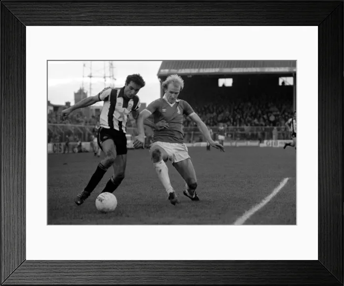 Framed Print : Oldham 3 v. Newcastle United 1. Division 2 Football October 1981 MF04-13-007 Framed Print : Oldham 3 v. Newcastle United 1. Division 2 Football October 1981 MF04-13-007