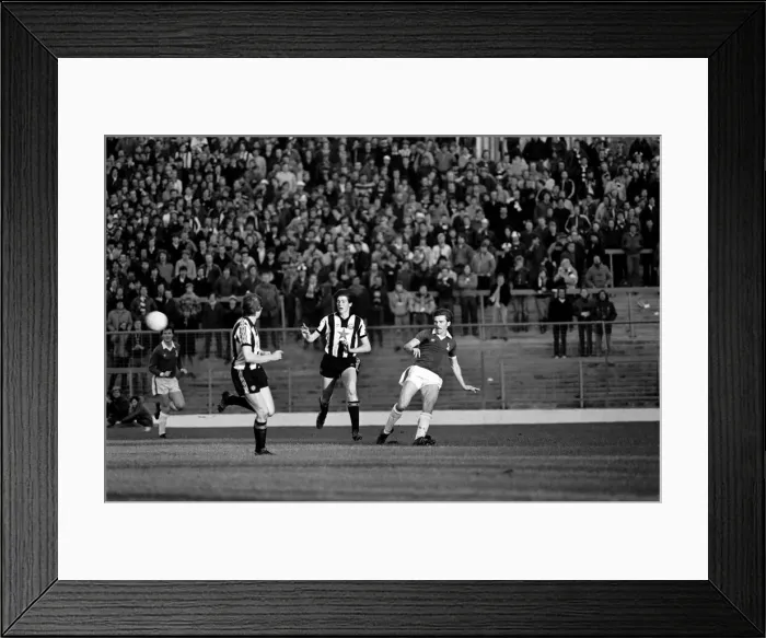 Framed Print : Oldham 3 v. Newcastle United 1. Division 2 Football October 1981 MF04-13-071 Framed Print : Oldham 3 v. Newcastle United 1. Division 2 Football October 1981 MF04-13-071