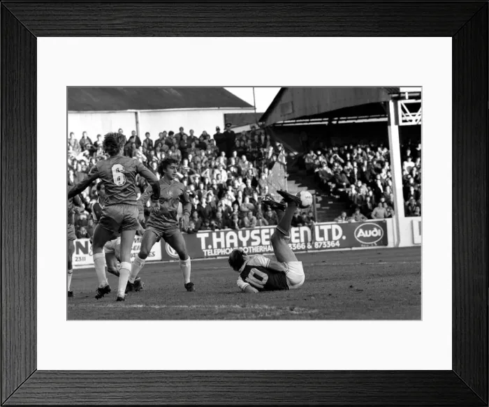 Framed Print : Rotherham United 6 v. Chelsea 0. Division 2 Football October 1981 MF04-14-012 Framed Print : Rotherham United 6 v. Chelsea 0. Division 2 Football October 1981 MF04-14-012