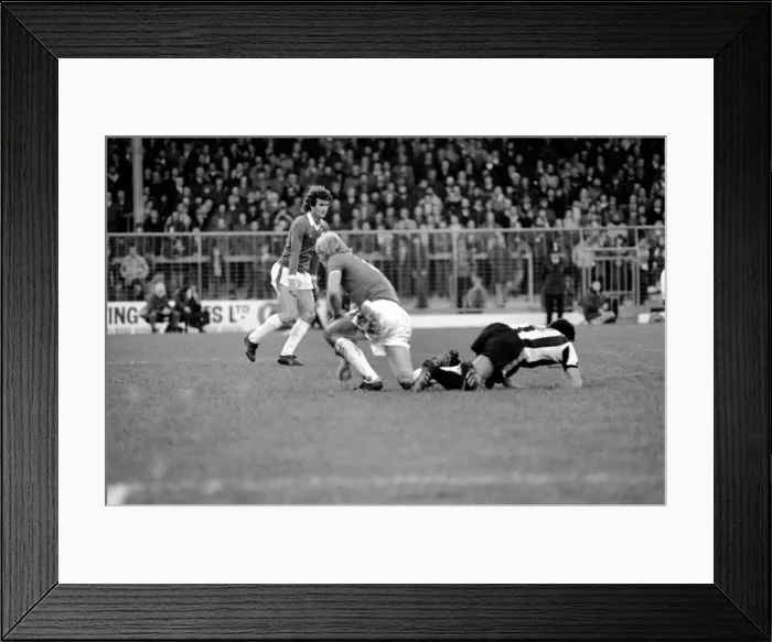 Framed Print : Oldham 3 v. Newcastle United 1. Division 2 Football October 1981 MF04-13-016 Framed Print : Oldham 3 v. Newcastle United 1. Division 2 Football October 1981 MF04-13-016