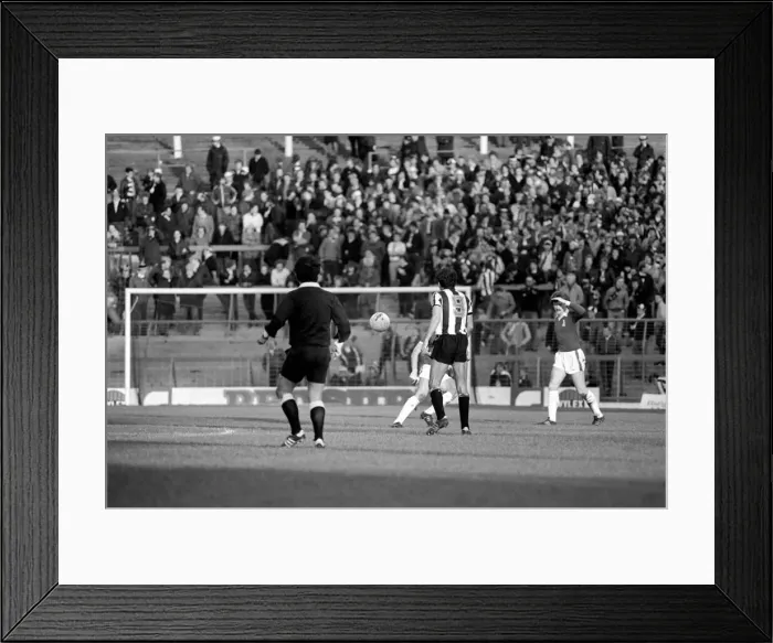 Framed Print : Oldham 3 v. Newcastle United 1. Division 2 Football October 1981 MF04-13-073 Framed Print : Oldham 3 v. Newcastle United 1. Division 2 Football October 1981 MF04-13-073