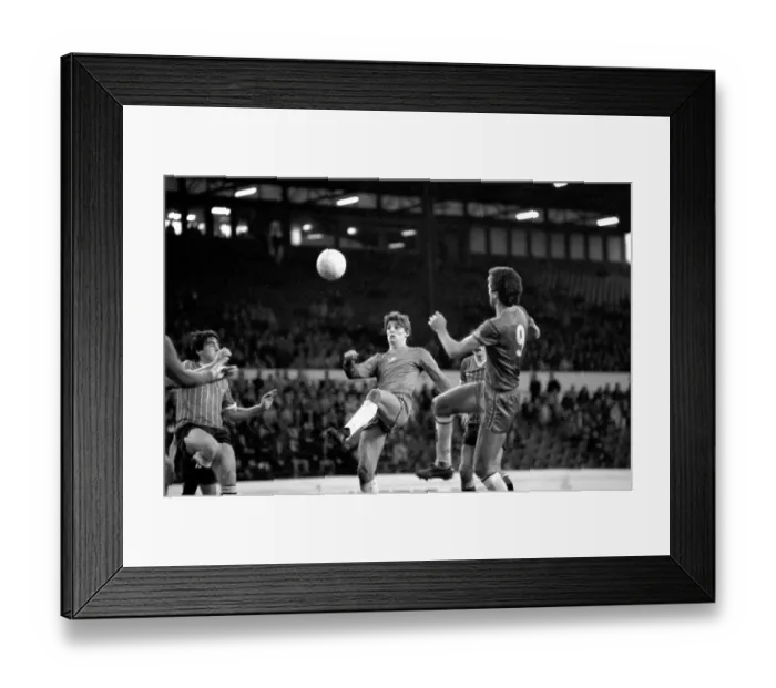 Framed Print : English League Division Two match at Stamford Bridge. Chelsea 1 v Shrewsbury 2 Framed Print : English League Division Two match at Stamford Bridge. Chelsea 1 v Shrewsbury 2