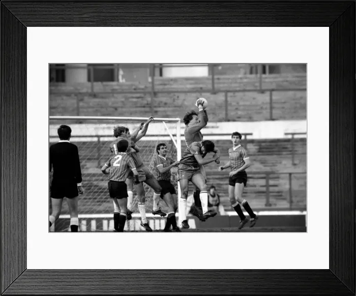 Framed Print : English League Division Two match at Stamford Bridge. Chelsea 1 v Shrewsbury 2