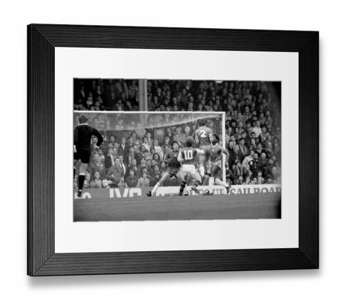 Framed Print : English League Division One match at Highbury. Arsenal 0 v Birmingham City 0 Framed Print : English League Division One match at Highbury. Arsenal 0 v Birmingham City 0