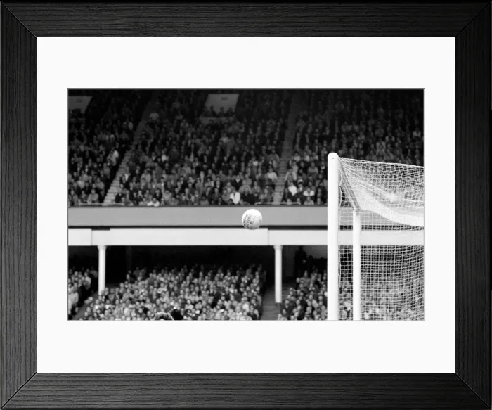 Framed Print : English League Division One match at Upton Park. West Ham United 3 v Manchester United 1 Framed Print : English League Division One match at Upton Park. West Ham United 3 v Manchester United 1