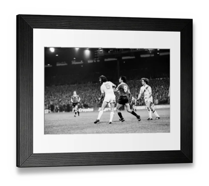 Framed Print : Division 1 football. Crystal Palace 1 v. Manchester United 0 November 1980 LF05-08-109