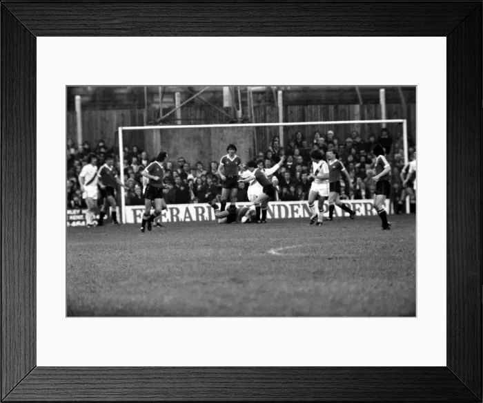 Framed Print : Division 1 football. Crystal Palace 1 v. Manchester United 0 November 1980 LF05-08-043 Framed Print : Division 1 football. Crystal Palace 1 v. Manchester United 0 November 1980 LF05-08-043