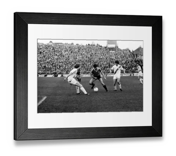 Framed Print : Division 1 football. Crystal Palace 1 v. Manchester United 0 November 1980 LF05-08-131 Framed Print : Division 1 football. Crystal Palace 1 v. Manchester United 0 November 1980 LF05-08-131