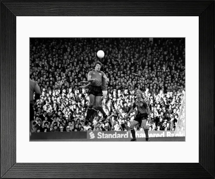 Framed Print : Division 1 football. Arsenal 2 v. Sunderland 2. October 1980 LF04-44-003 Framed Print : Division 1 football. Arsenal 2 v. Sunderland 2. October 1980 LF04-44-003