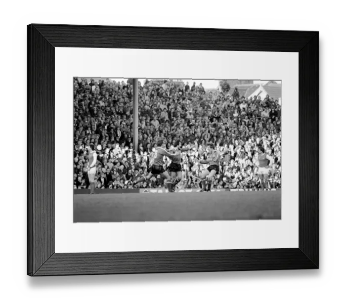 Framed Print : Division 1 football. Arsenal 2 v. Sunderland 2. October 1980 LF04-44-041 Framed Print : Division 1 football. Arsenal 2 v. Sunderland 2. October 1980 LF04-44-041