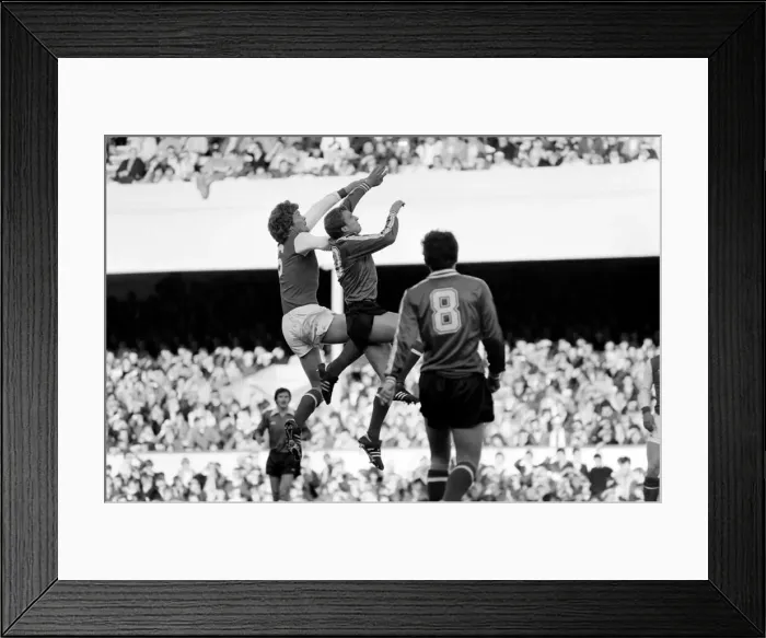 Framed Print : Division 1 football. Arsenal 2 v. Sunderland 2. October 1980 LF04-44-056 Framed Print : Division 1 football. Arsenal 2 v. Sunderland 2. October 1980 LF04-44-056