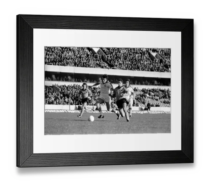 Framed Print : Football Division 1. Aston Villa 3 v. Tottenham Hotspur 0. October 1980 LF04-43-041 Framed Print : Football Division 1. Aston Villa 3 v. Tottenham Hotspur 0. October 1980 LF04-43-041