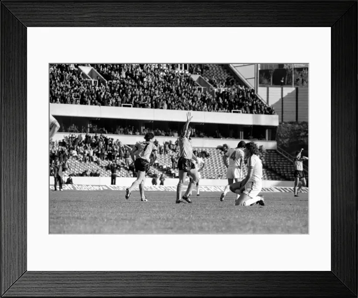 Framed Print : Football Division 1. Aston Villa 3 v. Tottenham Hotspur 0. October 1980 LF04-43-045 Framed Print : Football Division 1. Aston Villa 3 v. Tottenham Hotspur 0. October 1980 LF04-43-045