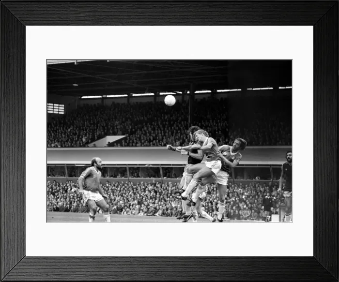 Framed Print : Division 1 football. Birmingham City 1 v. Aston Villa 2. October 1980 LF04-45-005 Framed Print : Division 1 football. Birmingham City 1 v. Aston Villa 2. October 1980 LF04-45-005