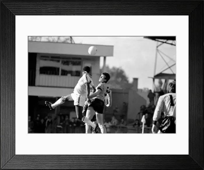 Framed Print : Football Division 1. Aston Villa 3 v. Tottenham Hotspur 0. October 1980 LF04-43-039