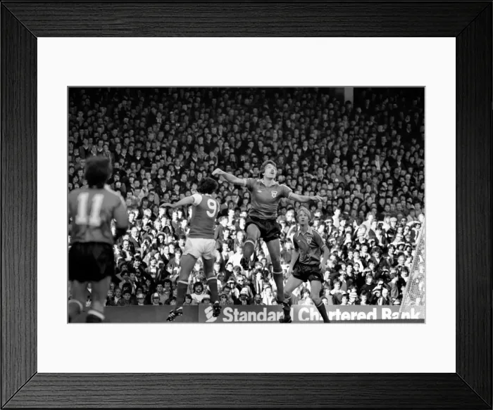 Framed Print : Division 1 football. Arsenal 2 v. Sunderland 2. October 1980 LF04-44-002 Framed Print : Division 1 football. Arsenal 2 v. Sunderland 2. October 1980 LF04-44-002