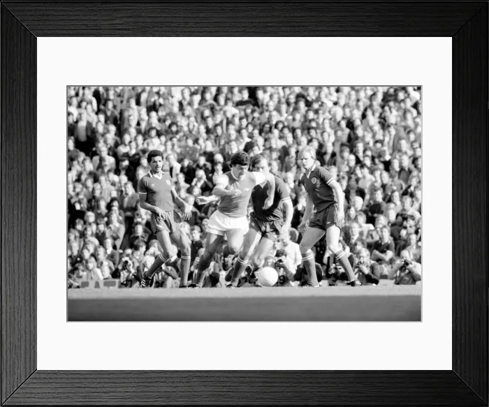 Framed Print : Division 1 football. Arsenal 1 v. Leicester 0. October 1980 LF04-38-045 Framed Print : Division 1 football. Arsenal 1 v. Leicester 0. October 1980 LF04-38-045