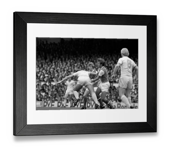 Framed Print : Division 1 football. Arsenal 1 v. Nottingham Forest 0. September 1980 LF04-37-018 Framed Print : Division 1 football. Arsenal 1 v. Nottingham Forest 0. September 1980 LF04-37-018