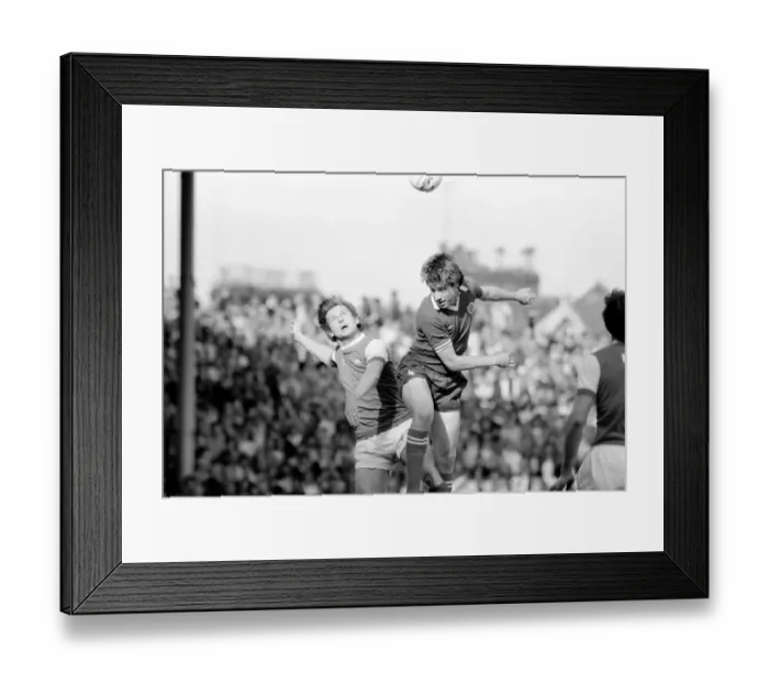 Framed Print : Division 1 football. Arsenal 1 v. Leicester 0. October 1980 LF04-38-010