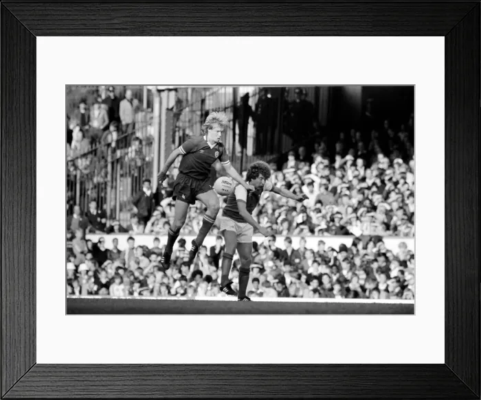 Framed Print : Division 1 football. Arsenal 1 v. Leicester 0. October 1980 LF04-38-006 Framed Print : Division 1 football. Arsenal 1 v. Leicester 0. October 1980 LF04-38-006