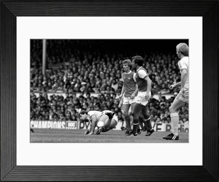 Framed Print : Division 1 football. Arsenal 1 v. Nottingham Forest 0. September 1980 LF04-37-025