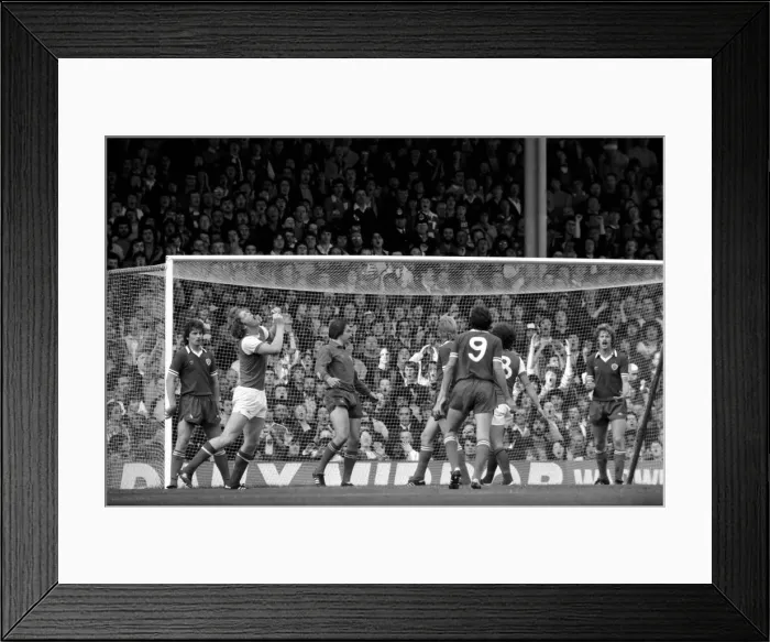 Framed Print : Division 1 football. Arsenal 1 v. Leicester 0. October 1980 LF04-38-032 Framed Print : Division 1 football. Arsenal 1 v. Leicester 0. October 1980 LF04-38-032