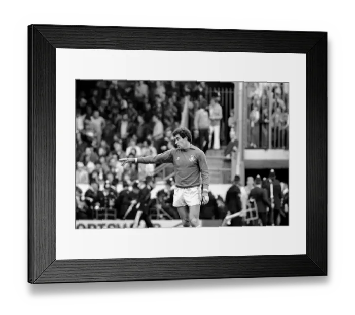 Framed Print : Division 1 football. Arsenal 1 v. Nottingham Forest 0. September 1980 LF04-37-001 Peter