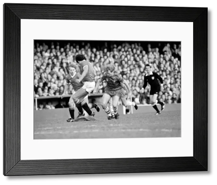 Framed Print : Division 2 football. Chelsea 3 v. Charlton 2. October 1983 LF14-12-019 Framed Print : Division 2 football. Chelsea 3 v. Charlton 2. October 1983 LF14-12-019