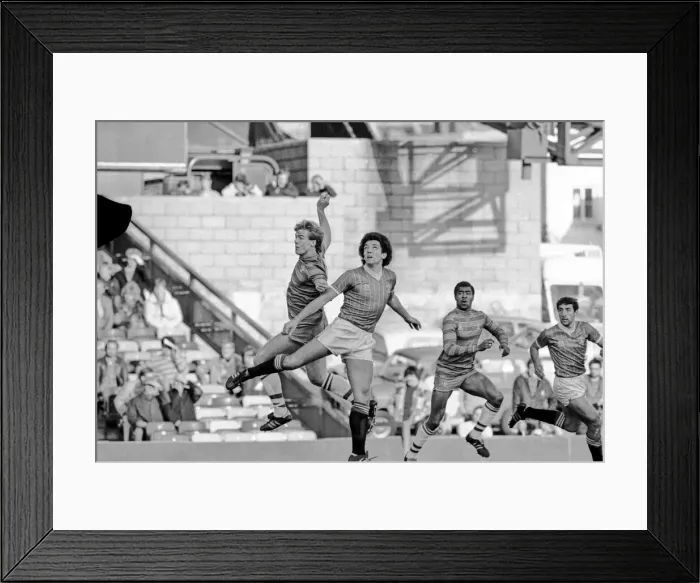 Framed Print : Division 2 football. Chelsea 3 v. Charlton 2. October 1983 LF14-12-040 Framed Print : Division 2 football. Chelsea 3 v. Charlton 2. October 1983 LF14-12-040