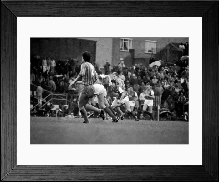 Framed Print : Division 1 football. Arsenal 1 v. Coventry 0. October 1983 LF14-01-064