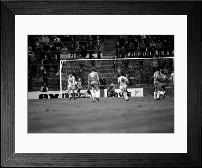 Framed Print : Division 2 football. Chelsea 2 v. Burnley 1 December 1982 LF11-27-067 Framed Print : Division 2 football. Chelsea 2 v. Burnley 1 December 1982 LF11-27-067