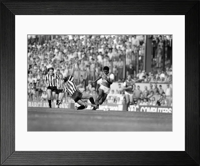 Framed Print : Division 1 football. Arsenal 0 v. Newcastle 0. September 1985 LF15-22-037 Framed Print : Division 1 football. Arsenal 0 v. Newcastle 0. September 1985 LF15-22-037