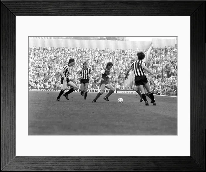 Framed Print : Division 1 football. Arsenal 0 v. Newcastle 0. September 1985 LF15-22-004 Framed Print : Division 1 football. Arsenal 0 v. Newcastle 0. September 1985 LF15-22-004