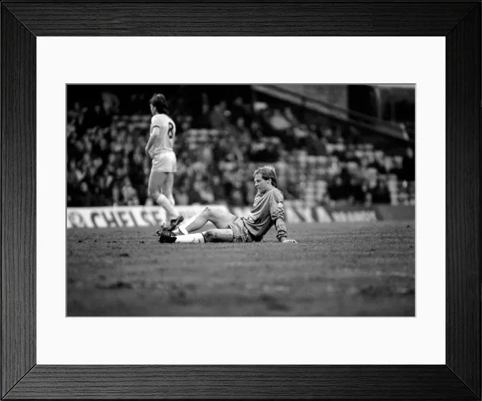 Framed Print : Division 2 football. Chelsea 2 v. Burnley 1 December 1982 LF11-27-052 Framed Print : Division 2 football. Chelsea 2 v. Burnley 1 December 1982 LF11-27-052