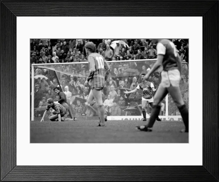 Framed Print : Division 1 football. Arsenal 1 v. Coventry 0. October 1983 LF14-01-005 Framed Print : Division 1 football. Arsenal 1 v. Coventry 0. October 1983 LF14-01-005