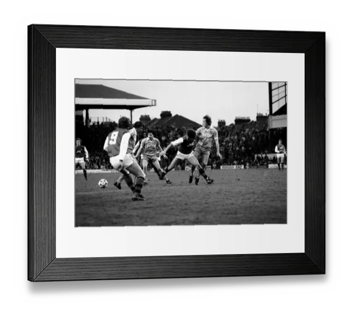Framed Print : English League Division One match at Highbury. Arsenal 3 v Stoke City 0 Framed Print : English League Division One match at Highbury. Arsenal 3 v Stoke City 0