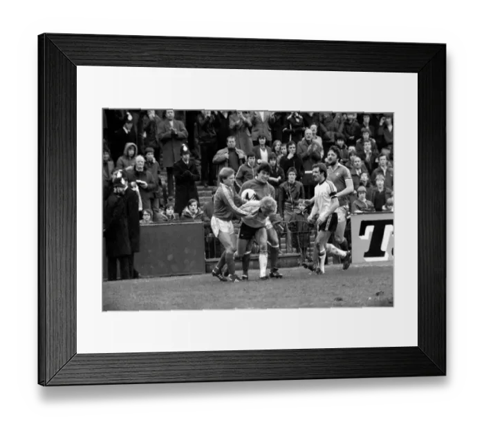 Framed Print : Fulham 1 v. Chelsea 2. Division 2 football. March 1980 LF02-01-016