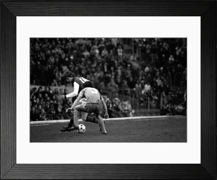 Framed Print : English League Division One match at Highbury. Arsenal 3 v Stoke City 0