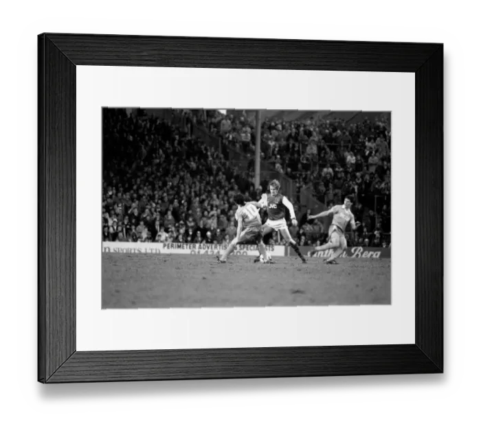 Framed Print : English League Division One match at Highbury. Arsenal 3 v Stoke City 0 Framed Print : English League Division One match at Highbury. Arsenal 3 v Stoke City 0