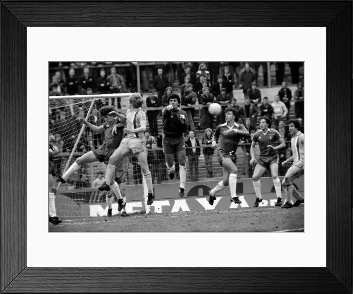 Framed Print : Chelsea 1 v. Cardiff 0. Division 2 football. March 1980 LF01-34-109