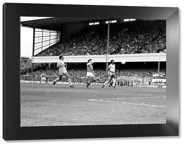 Division 1 football. Arsenal 1 v. Nottingham Forest 0. September 1980 LF04-37-052