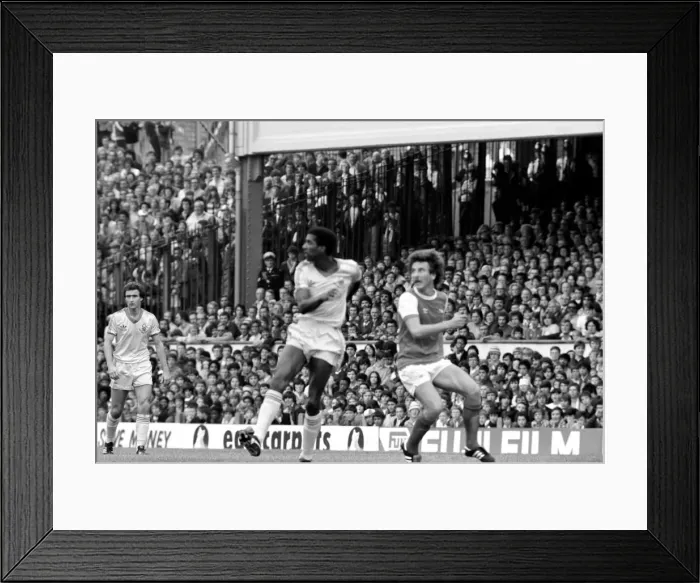 Framed Print : Division 1 football. Arsenal 1 v. Nottingham Forest 0. September 1980 LF04-37-075 Framed Print : Division 1 football. Arsenal 1 v. Nottingham Forest 0. September 1980 LF04-37-075