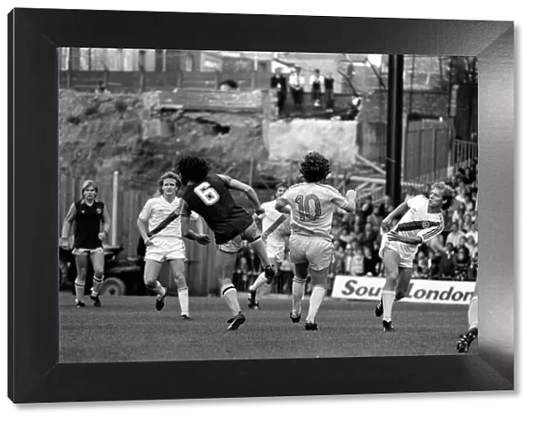 English Division 1. Crystal Palace 0 v. Aston Villa 1. September 1980 LF04-34-129