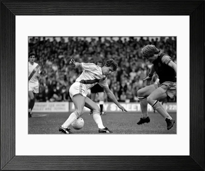 Framed Print : English Division 1. Crystal Palace 0 v. Aston Villa 1. September 1980 LF04-34-131