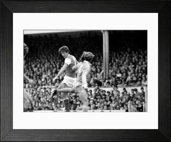 Framed Print : English Division 1. Arsenal 2 v. Stoke 0. September 1980 LF04-25-023