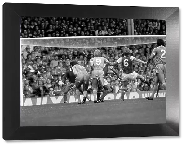 English Division 1. Arsenal 2 v. Stoke 0. September 1980 LF04-25-016